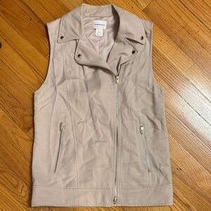 Club Manaco Light Tan Sleeveless Vest